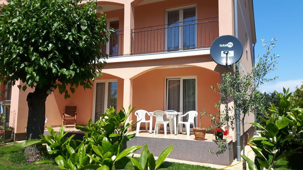 Apartment Ivan Porec Exterior photo